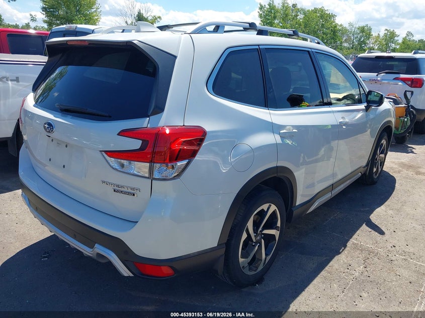 2023 Subaru Forester VIN JF2SKARC8PH511197 IAAI salvage auction — INTERIOR BURN, Salvage (Ohio), sold $12,750 on 2026-07-14 (photo 4)
