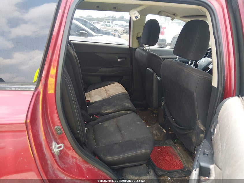 2017 Mitsubishi Outlander VIN JA4AD3A33HZ044420 IAAI salvage auction — REAR END, Salvage Title, sold $1,000 on 2026-07-29 (photo 8)