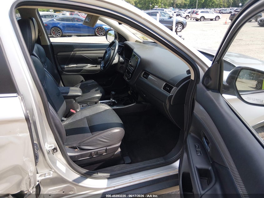 2019 Mitsubishi Outlander VIN JA4AD3A32KZ034744 IAAI salvage auction — RIGHT SIDE, Salvage (New Jersey), sold $2,650 on 2026-07-28 (photo 5)