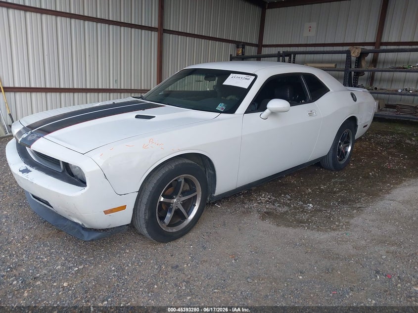 2010 Dodge Challenger VIN 2B3CJ4DV3AH278817 IAAI salvage auction — SIDE, Salvage (Mississippi), sold $750 on 2026-07-10 (photo 2)