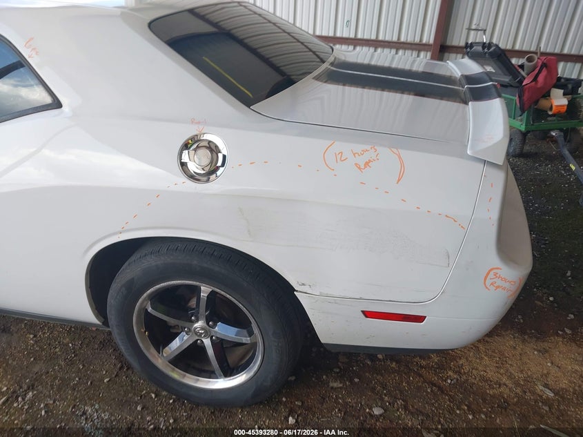 2010 Dodge Challenger VIN 2B3CJ4DV3AH278817 IAAI salvage auction — SIDE, Salvage (Mississippi), sold $750 on 2026-07-10 (photo 6)