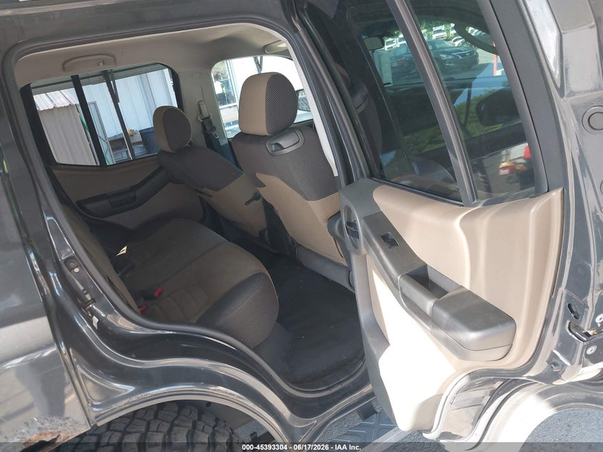 2006 Nissan Xterra VIN 5N1AN08W06C547805 IAAI salvage auction — RIGHT FRONT, Salvage (Connecticut), sold $425 on 2026-07-09 (photo 8)