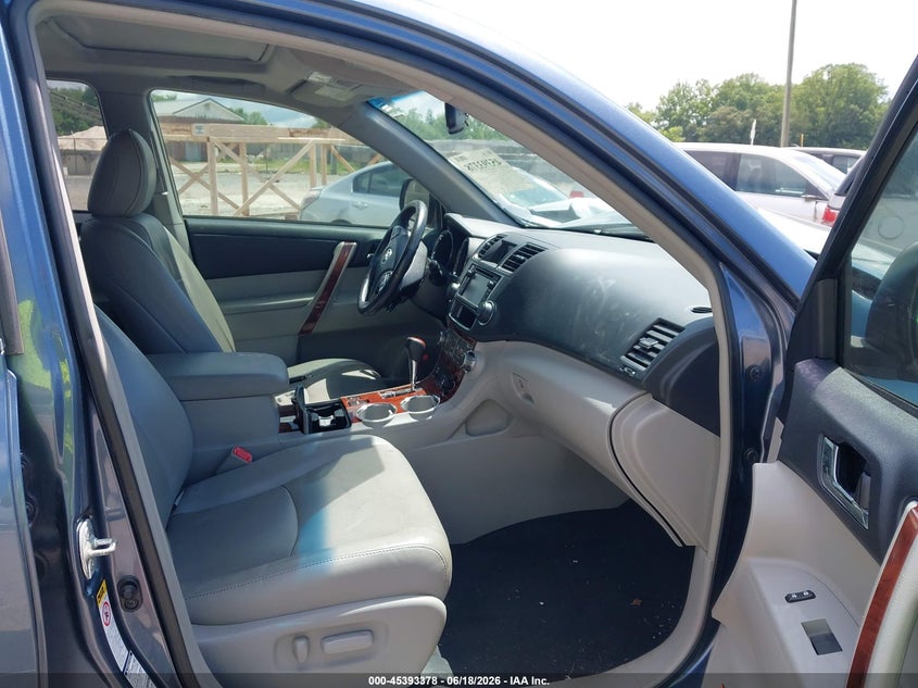 2013 Toyota Highlander VIN 5TDDK3EH0DS208345 IAAI salvage auction — LEFT FRONT, Salvage (North Carolina), sold $6,100 on 2026-07-17 (photo 5)