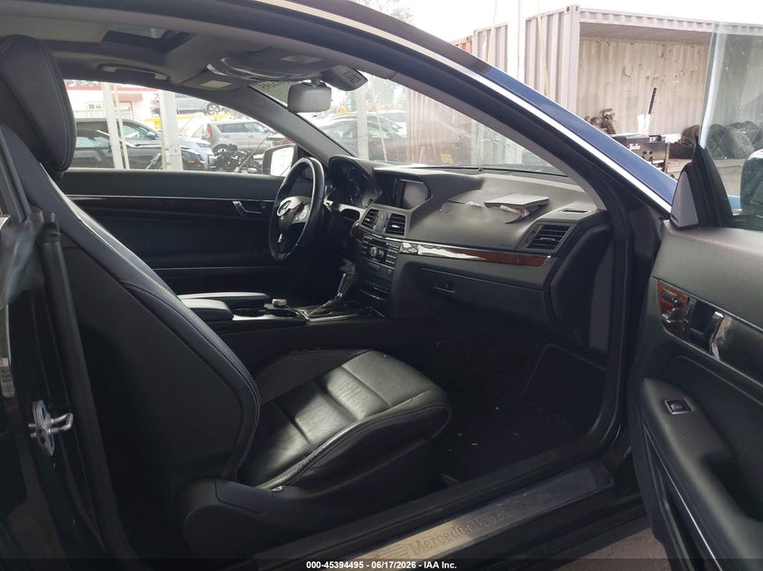 2011 Mercedes-benz E-class VIN WDDKJ5GB2BF071636 IAAI salvage auction — LEFT FRONT, Salvage (California), sold $425 on 2026-08-05 (photo 5)