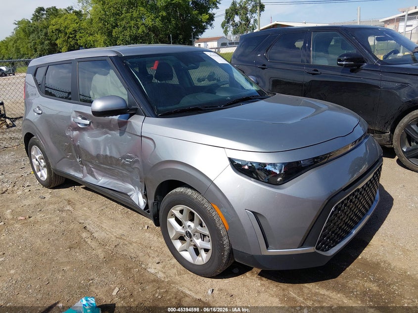 2025 Kia Soul VIN KNDJ23AU2S7935158 IAAI salvage auction — SIDE, Salvage (Tennessee), sold $5,100 on 2026-07-09 (photo 1)
