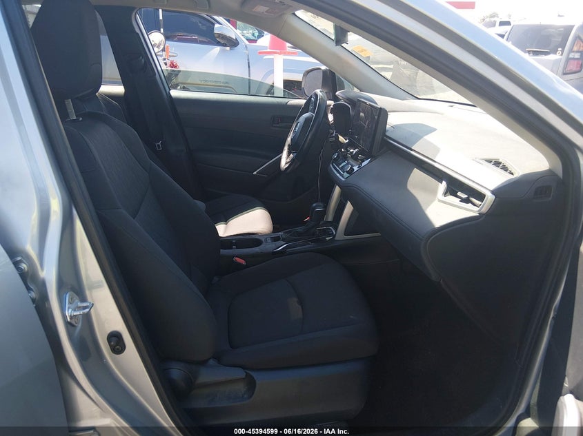 2025 Toyota Corolla cross VIN 7MUCAAAG6SV123156 IAAI salvage auction — FRONT END, Salvage Title, sold $9,100 on 2026-08-26 (photo 5)
