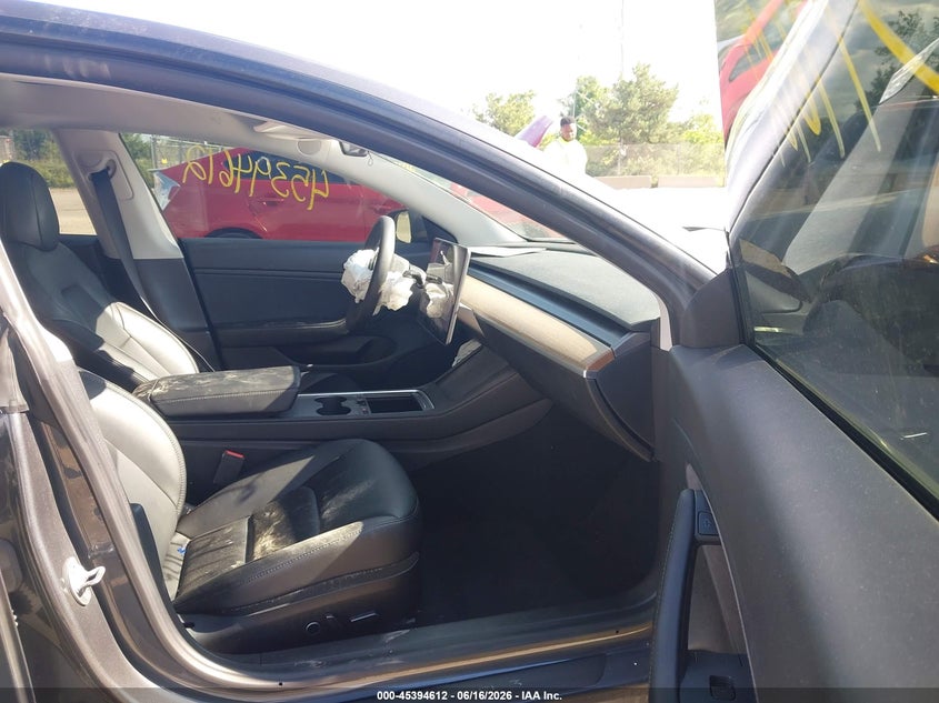 2021 Tesla Model 3 VIN 5YJ3E1EBXMF914956 IAAI salvage auction — FRONT END, Salvage Title, sold $5,500 on 2026-09-05 (photo 5)