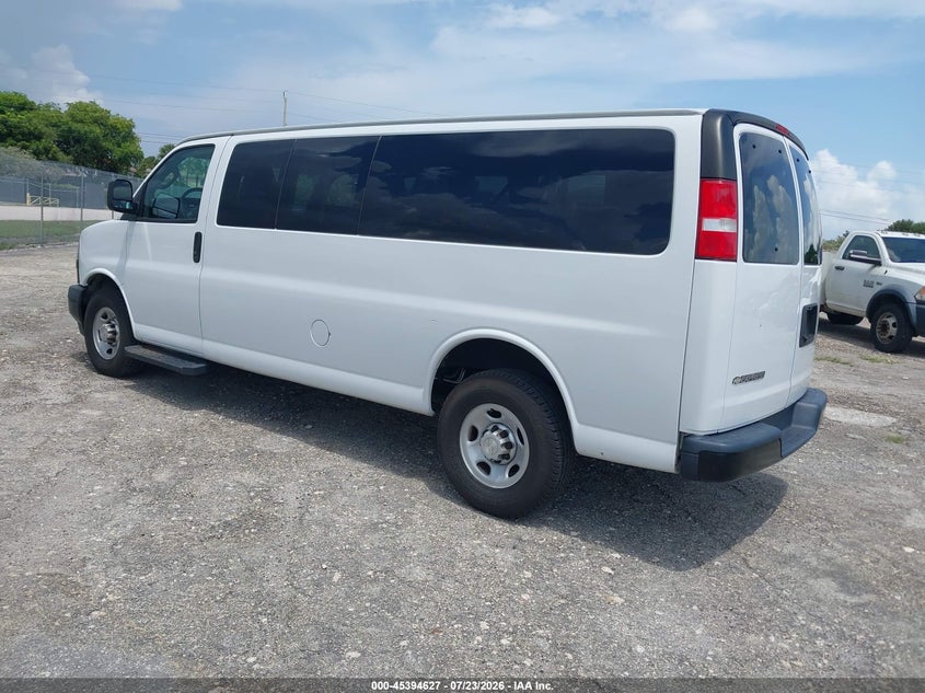 2019 Chevrolet VIN 1GAZGNFG2K1334007 IAAI salvage auction — NORMAL WEAR, SF97 (Florida), sold $10,900 on 2026-09-09 (photo 3)