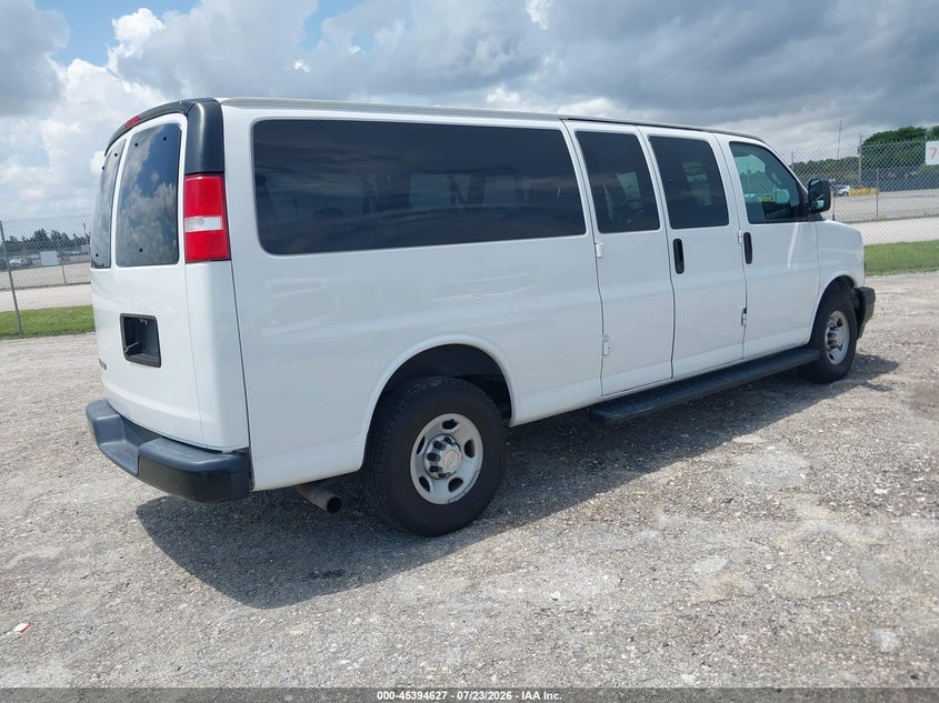 2019 Chevrolet VIN 1GAZGNFG2K1334007 IAAI salvage auction — NORMAL WEAR, SF97 (Florida), sold $10,900 on 2026-09-09 (photo 4)