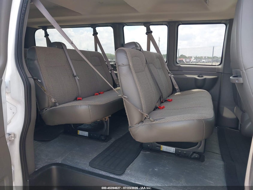 2019 Chevrolet VIN 1GAZGNFG2K1334007 IAAI salvage auction — NORMAL WEAR, SF97 (Florida), sold $10,900 on 2026-09-09 (photo 8)