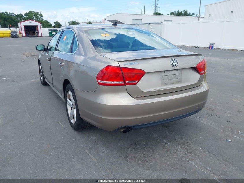 2015 Volkswagen Passat VIN 1VWAS7A3XFC079875 IAAI salvage auction — BIO HAZARD, Rebuildable (Florida), sold $650 on 2026-08-03 (photo 3)