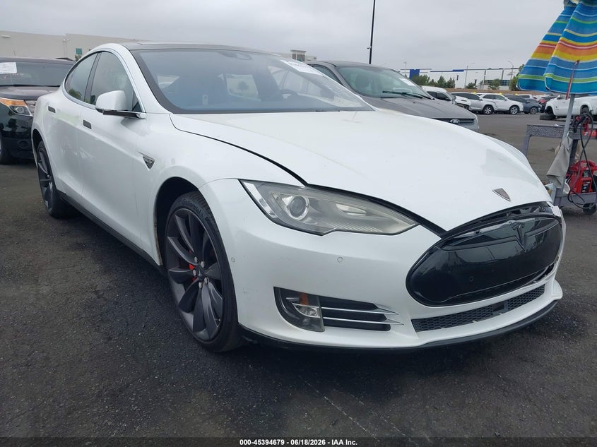 2015 Tesla Model s VIN 5YJSA1E42FF120299 IAAI salvage auction — LEFT FRONT, Salvage Title, sold $3,750 on 2026-07-12 (photo 1)