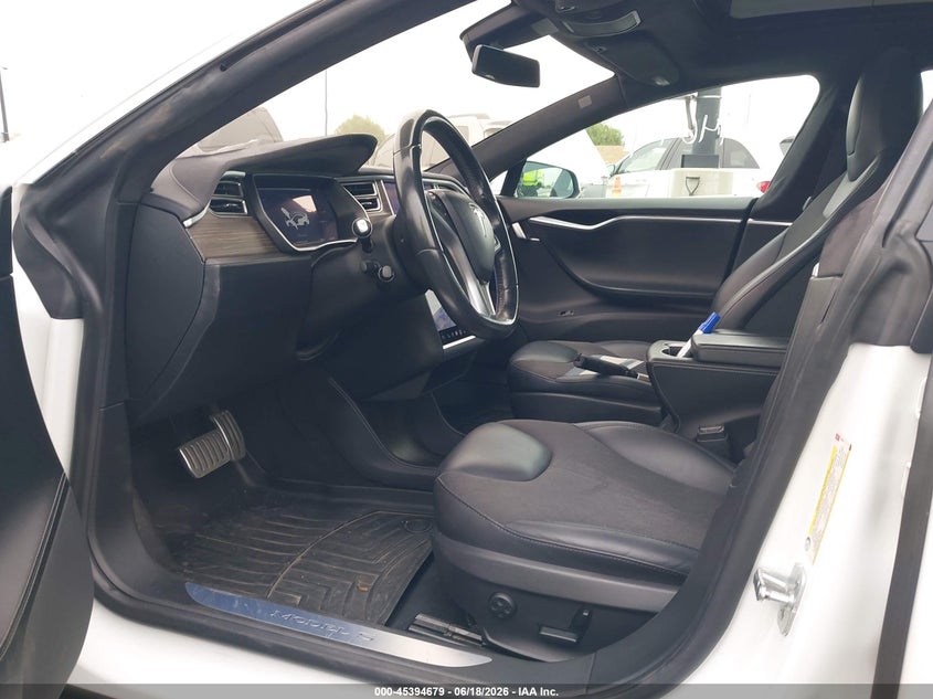 2015 Tesla Model s VIN 5YJSA1E42FF120299 IAAI salvage auction — LEFT FRONT, Salvage Title, sold $3,750 on 2026-07-12 (photo 5)