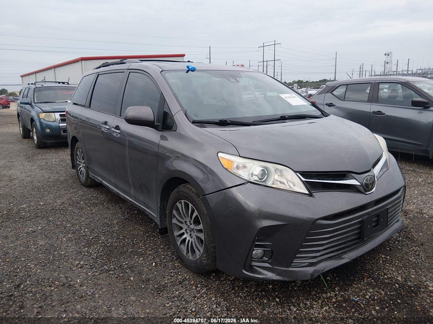 2018 Toyota Sienna VIN 5TDYZ3DC3JS953735 IAAI salvage auction — FRONT END, Salvage (Louisiana), sold $6,600 on 2026-07-15 (photo 1)