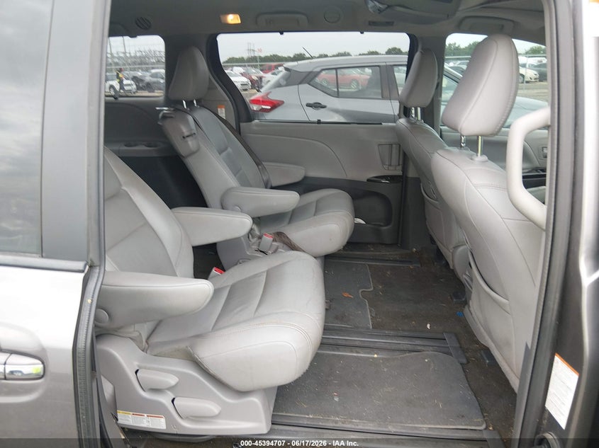2018 Toyota Sienna VIN 5TDYZ3DC3JS953735 IAAI salvage auction — FRONT END, Salvage (Louisiana), sold $6,600 on 2026-07-15 (photo 8)
