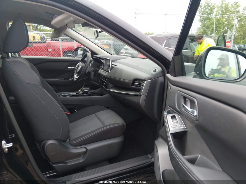 2024 Nissan Rogue VIN 5N1BT3BB7RC745397 IAAI salvage auction — HAIL, Salvage Title, sold $9,500 on 2026-07-28 (photo 5)