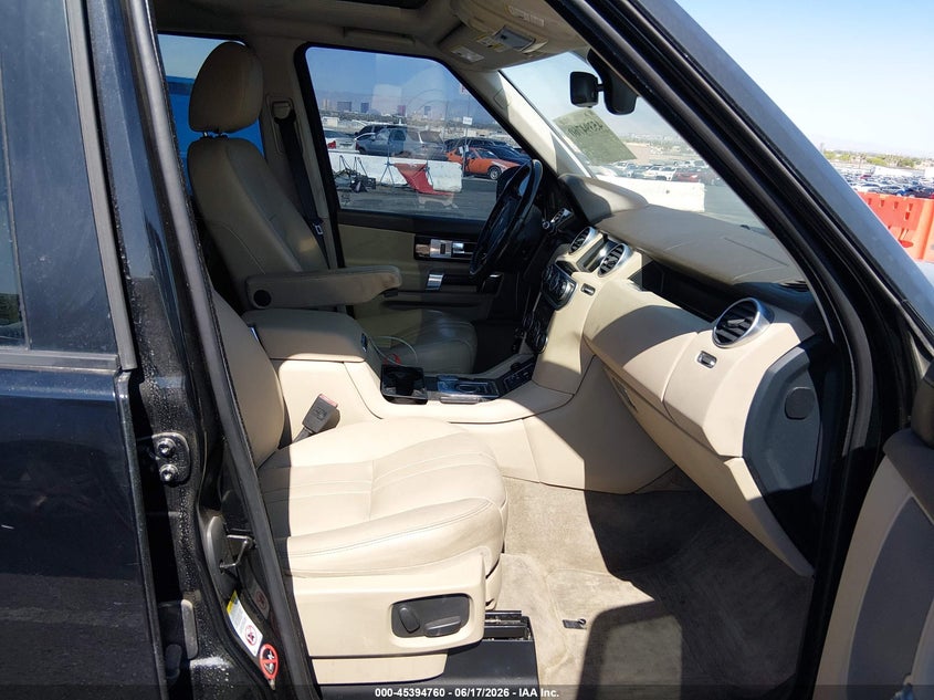 2016 Land rover Lr4 VIN SALAG2V62GA795817 IAAI salvage auction — NORMAL WEAR, Salvage (Nevada), sold $1,450 on 2026-07-24 (photo 5)