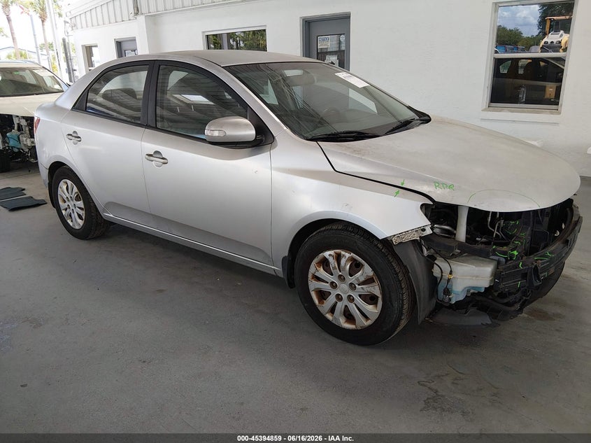 2010 Kia Forte VIN KNAFU4A25A5050447 IAAI salvage auction — FRONT END, Rebuildable (Florida), sold $500 on 2026-07-09 (photo 1)