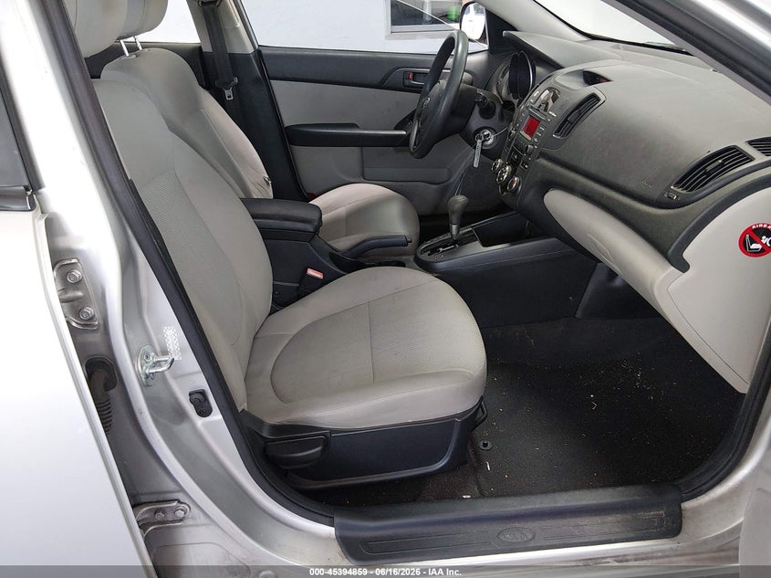 2010 Kia Forte VIN KNAFU4A25A5050447 IAAI salvage auction — FRONT END, Rebuildable (Florida), sold $500 on 2026-07-09 (photo 5)
