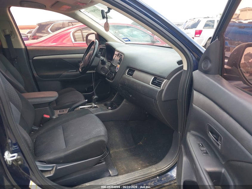 2014 Mitsubishi Outlander VIN JA4AD3A35EZ015206 IAAI salvage auction — FRONT & REAR, Salvage (Texas), sold $1,000 on 2026-07-13 (photo 5)