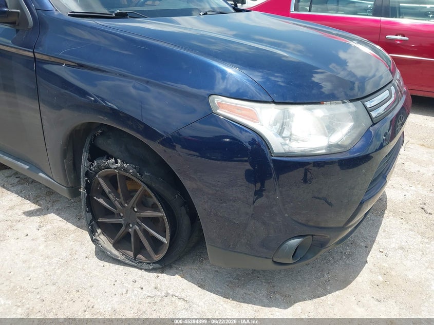2014 Mitsubishi Outlander VIN JA4AD3A35EZ015206 IAAI salvage auction — FRONT & REAR, Salvage (Texas), sold $1,000 on 2026-07-13 (photo 6)