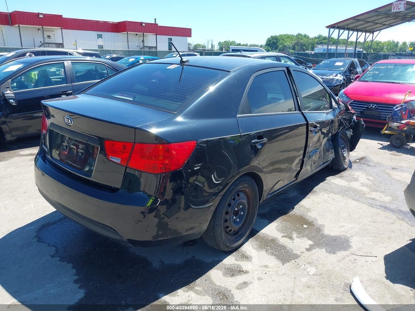 2010 Kia Forte VIN KNAFT4A23A5212885 IAAI salvage auction — LEFT & RIGHT, Salvage - Greater Than 75% (Maryland), sold $275 on 2026-07-09 (photo 4)