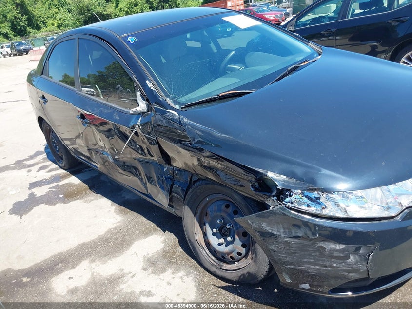 2010 Kia Forte VIN KNAFT4A23A5212885 IAAI salvage auction — LEFT & RIGHT, Salvage - Greater Than 75% (Maryland), sold $275 on 2026-07-09 (photo 6)