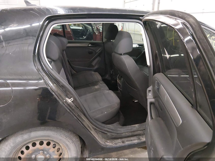 2014 Volkswagen Golf VIN WVWDM7AJ8EW010043 IAAI salvage auction — FRONT END, Salvage Title, sold $725 on 2026-08-25 (photo 8)