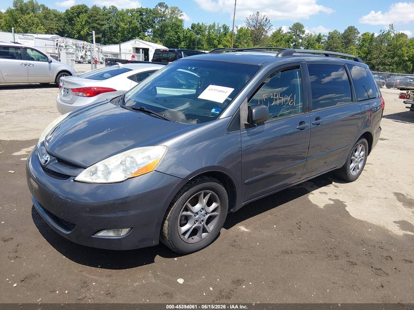 2006 Toyota Sienna VIN 5TDZA22C96S448752 IAAI salvage auction — TRANSMISSION, Clear (Virginia), sold $1,100 on 2026-07-24 (photo 2)