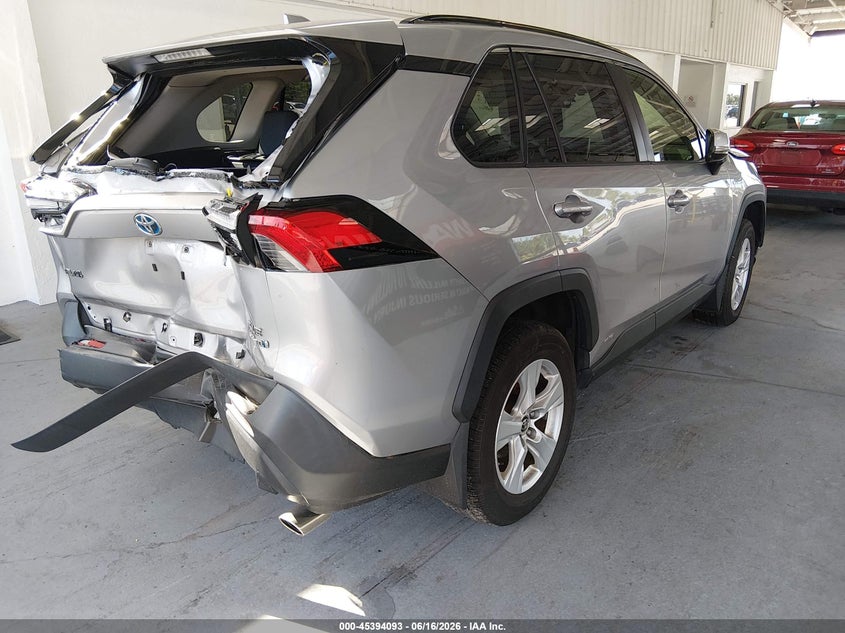 2019 Toyota Rav 4 VIN JTMRWRFV4KD016033 IAAI salvage auction — REAR END, Salvage Title, sold $9,200 on 2026-08-01 (photo 4)