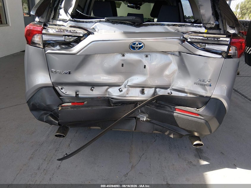 2019 Toyota Rav 4 VIN JTMRWRFV4KD016033 IAAI salvage auction — REAR END, Salvage Title, sold $9,200 on 2026-08-01 (photo 6)