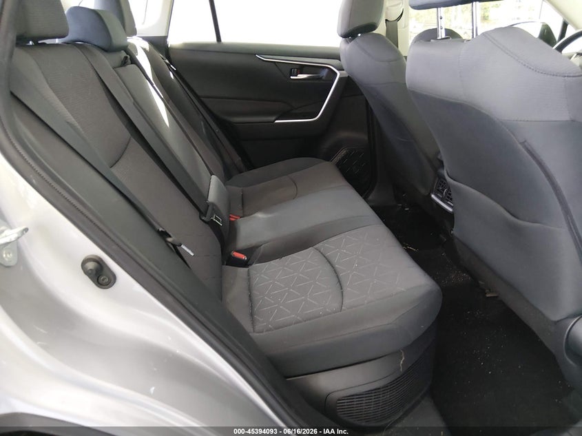 2019 Toyota Rav 4 VIN JTMRWRFV4KD016033 IAAI salvage auction — REAR END, Salvage Title, sold $9,200 on 2026-08-01 (photo 8)