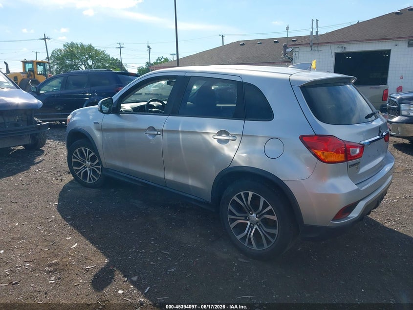 2018 Mitsubishi Outlander VIN JA4AP3AU8JZ007742 IAAI salvage auction — RIGHT SIDE, Salvage Title, sold $1,750 on 2026-07-29 (photo 3)