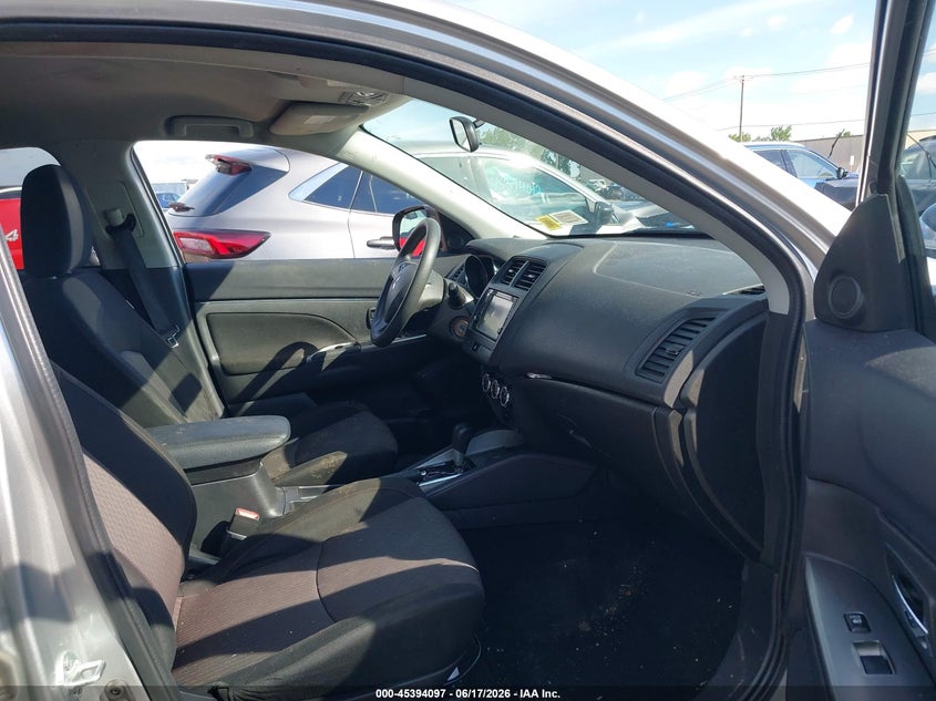 2018 Mitsubishi Outlander VIN JA4AP3AU8JZ007742 IAAI salvage auction — RIGHT SIDE, Salvage Title, sold $1,750 on 2026-07-29 (photo 5)