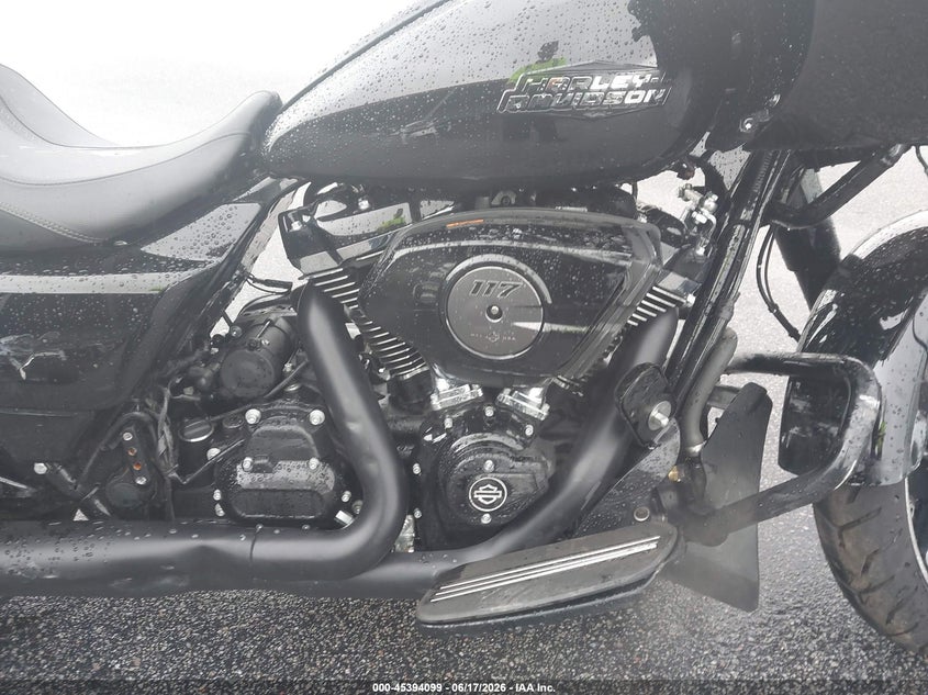 2025 Harley-davidson Road glide VIN 1HD1KH71XSB632909 IAAI salvage auction — SIDE, Salvage (South Carolina), sold $13,200 on 2026-08-26 (photo 8)