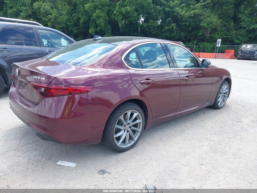 2017 Alfa romeo Giulia VIN ZARFAEEN9H7558012 IAAI salvage auction — FRONT END, Salvage (Kansas), sold $7,000 on 2026-07-15 (photo 4)
