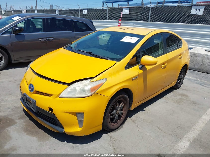 2014 Toyota Prius VIN JTDKN3DU8E1768397 IAAI salvage auction — FRONT & REAR, Salvage (California), sold $300 on 2026-07-29 (photo 2)