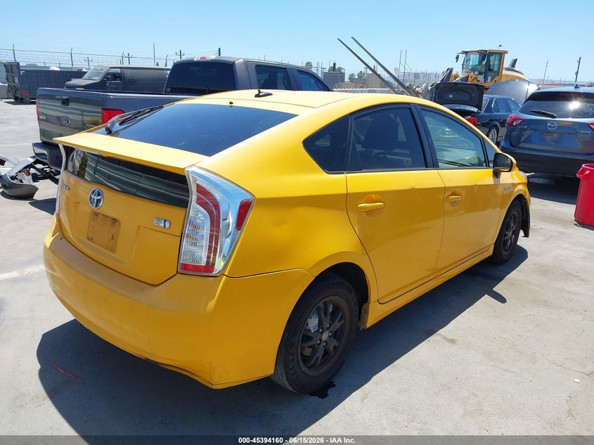 2014 Toyota Prius VIN JTDKN3DU8E1768397 IAAI salvage auction — FRONT & REAR, Salvage (California), sold $300 on 2026-07-29 (photo 4)