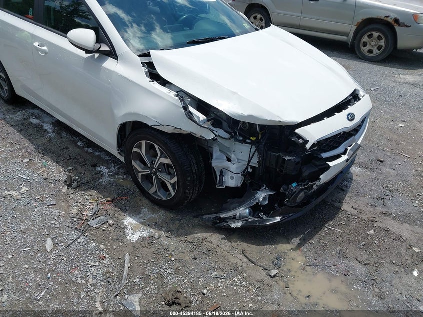 2021 Kia Forte VIN 3KPF24AD3ME350801 IAAI salvage auction — FRONT END, Salvage (Virginia), sold $2,250 on 2026-07-10 (photo 6)
