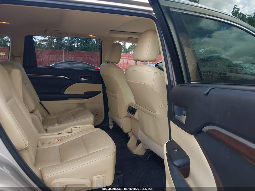 2015 Toyota Highlander VIN 5TDYKRFH1FS094586 IAAI salvage auction — FRONT END, Original (Texas), sold $8,400 on 2026-07-30 (photo 8)