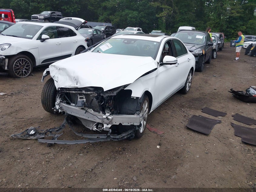 2017 Mercedes-benz E-klasse VIN WDDZF4KB8HA065217 IAAI salvage auction — FRONT END, Wait Title, sold $2,150 on 2026-08-11 (photo 2)