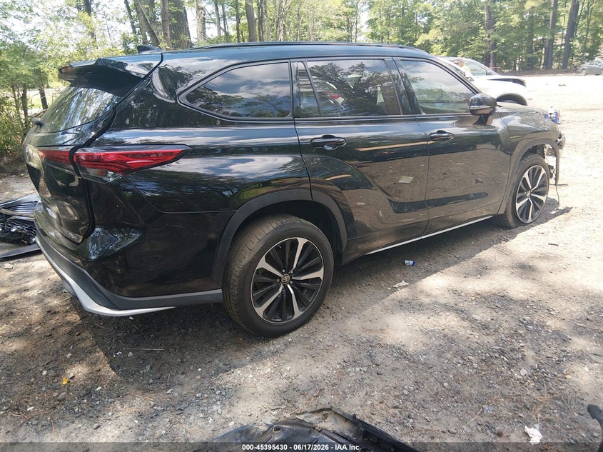 2021 Toyota Highlander VIN 5TDLZRAH0MS054090 IAAI salvage auction — FRONT & REAR, Clear (Virginia), sold $6,600 on 2026-07-15 (photo 4)