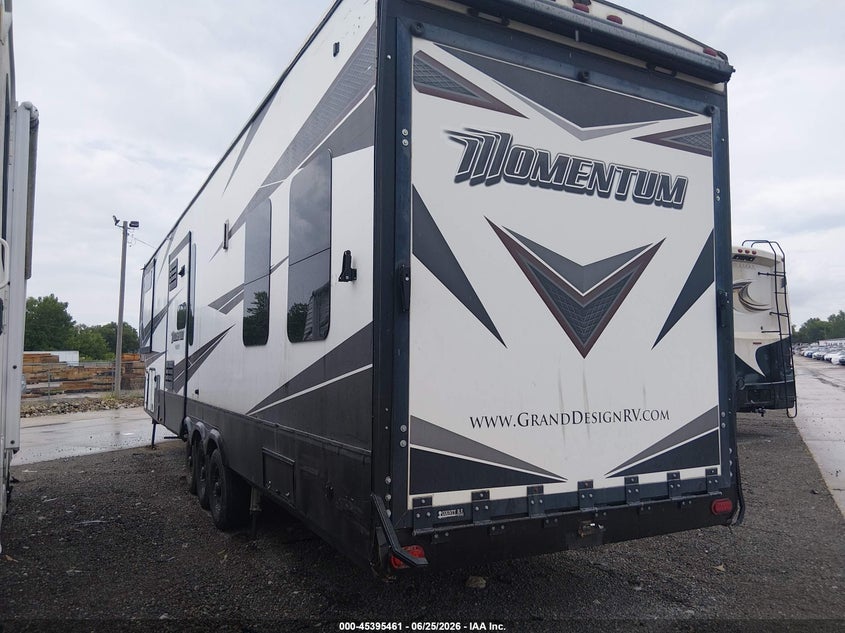 2019 Grand design Momentum VIN 573FM4532K1113463 IAAI salvage auction — REAR END, Salvage (California), sold $9,600 on 2026-07-28 (photo 3)