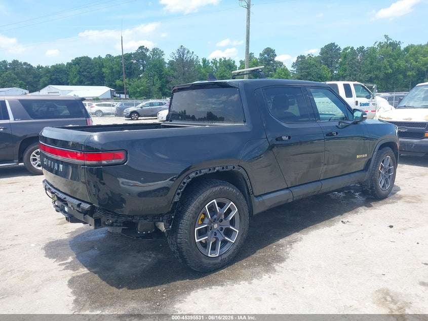 2022 Rivian R1t VIN 7FCTGAAL8NN004602 IAAI salvage auction — REAR END, Salvage (Virginia), sold $75 on 2026-07-31 (photo 4)
