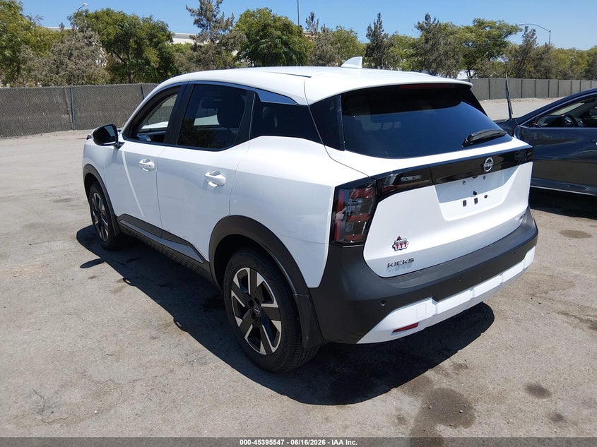 2025 Nissan Kicks VIN 3N8AP6CB7SL405315 IAAI salvage auction — RIGHT FRONT, Salvage (California), sold $4,950 on 2026-07-28 (photo 3)