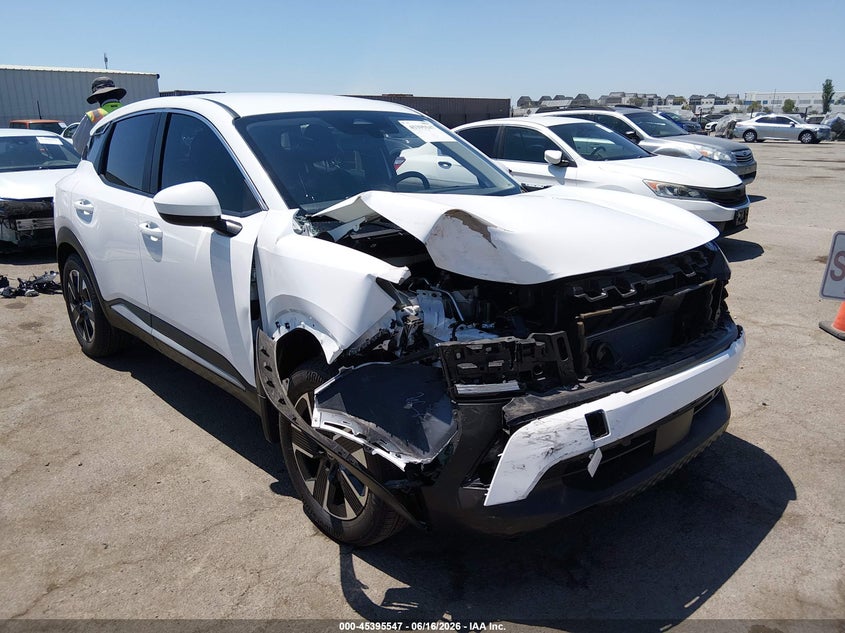 2025 Nissan Kicks VIN 3N8AP6CB7SL405315 IAAI salvage auction — RIGHT FRONT, Salvage (California), sold $4,950 on 2026-07-28 (photo 6)