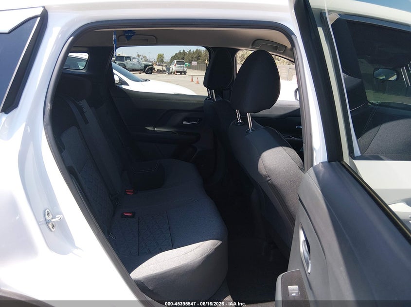 2025 Nissan Kicks VIN 3N8AP6CB7SL405315 IAAI salvage auction — RIGHT FRONT, Salvage (California), sold $4,950 on 2026-07-28 (photo 8)