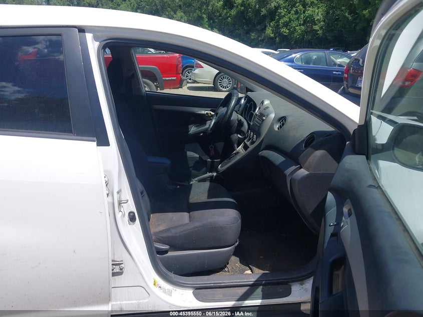 2009 Pontiac Vibe VIN 5Y2SP67039Z414959 IAAI salvage auction — NORMAL WEAR, Clear (Kansas), sold $925 on 2026-07-15 (photo 5)