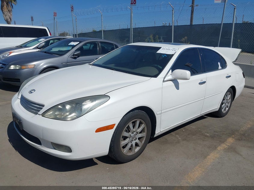 2004 Lexus Es 330 VIN JTHBA30G545042630 IAAI salvage auction — REAR END, Salvage (California), sold $975 on 2026-07-29 (photo 2)