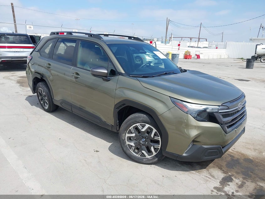2025 Subaru Forester VIN JF2SLDDCXSH520031 IAAI salvage auction — REAR END, Salvage (California), sold $125 on 2026-07-29 (photo 1)